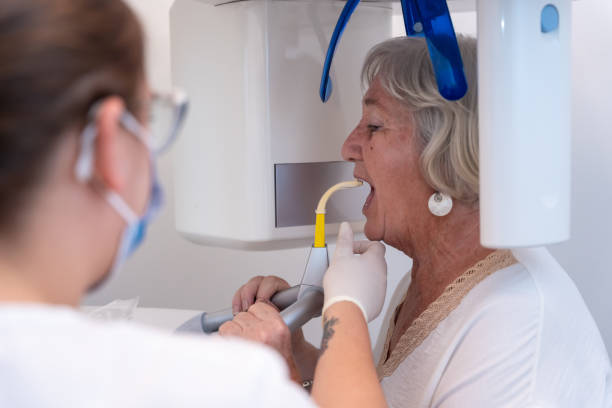 Best Mobile Emergency Dentist in Lowellville, OH
